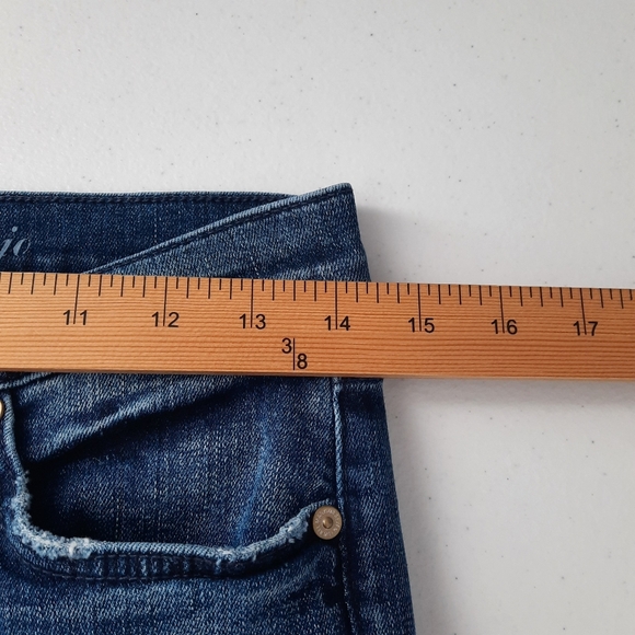 7 For All Mankind Dojo Low Rise Flared Jeans size 28 - Picture 9 of 14
